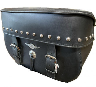 Dakota Deluxe Saddlebag with Studs